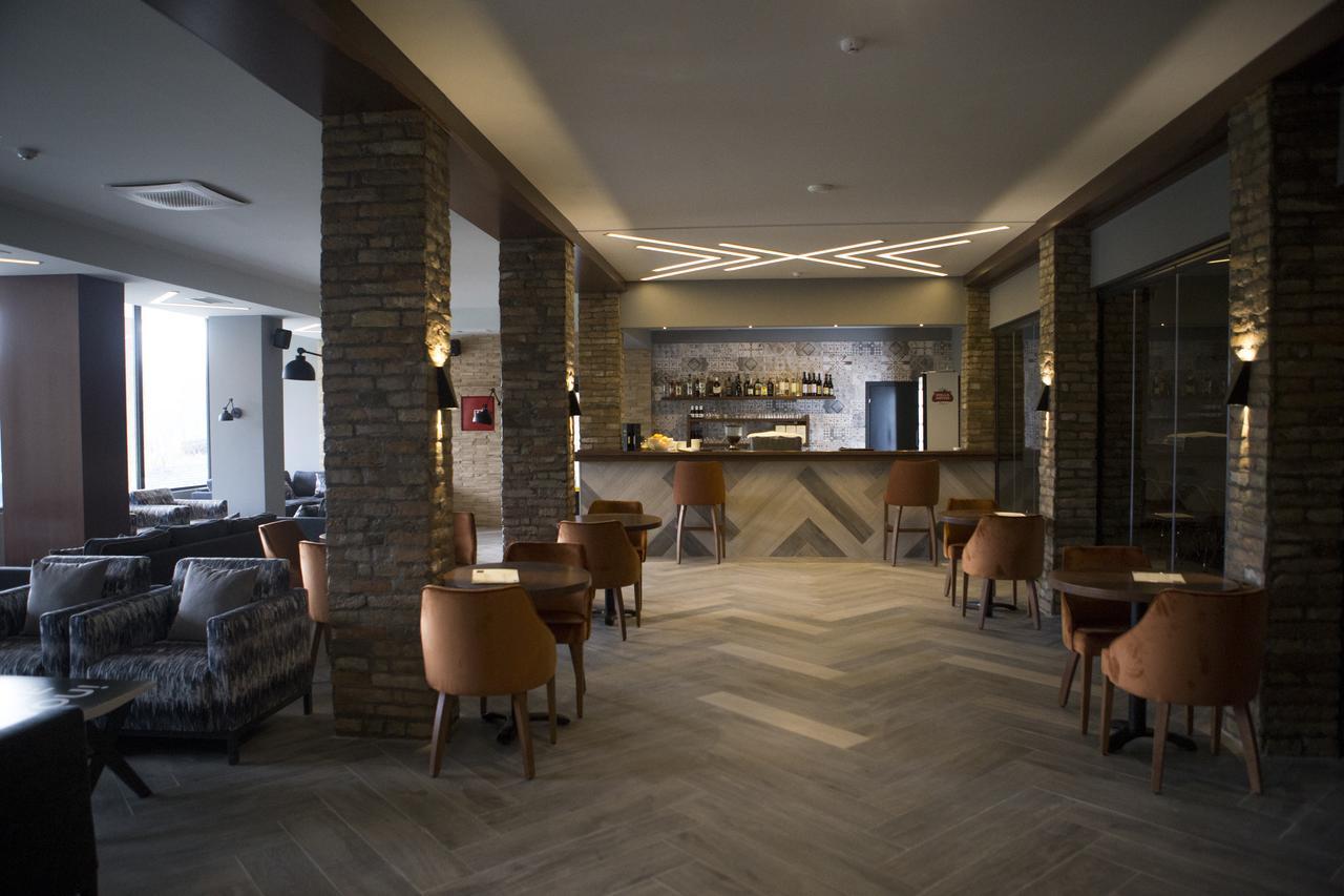 A Hoteli - Hotel Slatina Vrnjačka Banja Exteriér fotografie
