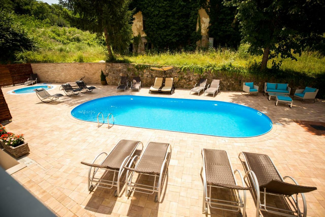 A Hoteli - Hotel Slatina Vrnjačka Banja Exteriér fotografie